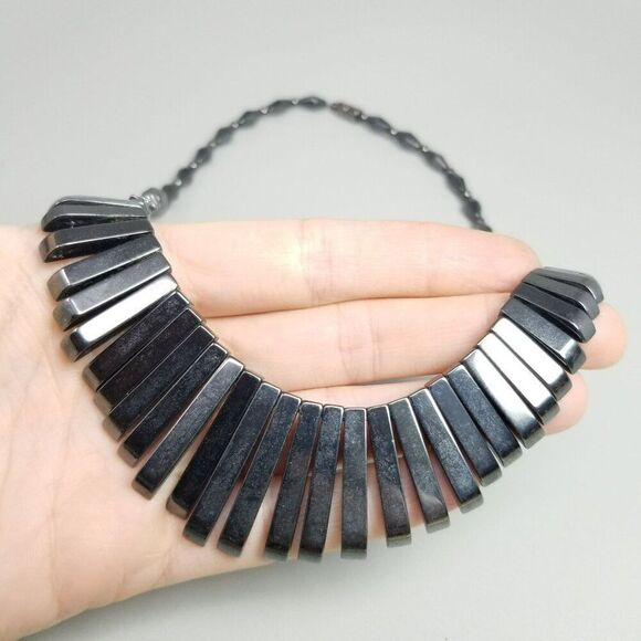 Vintage Hematite Dark Gray Stone Fringe Necklace, Retro 80s, Slightly Magnetic - Picture 1 of 6